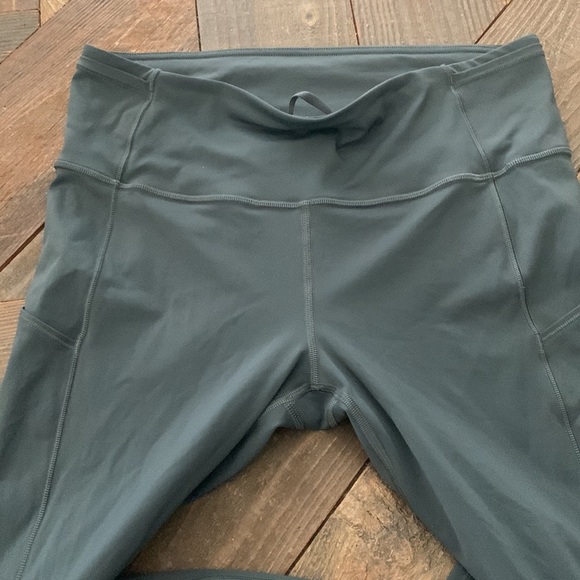 Lululemon Fast and Free Tight II 25" *Non-Reflective Nulux size 10 - Picture 9 of 13